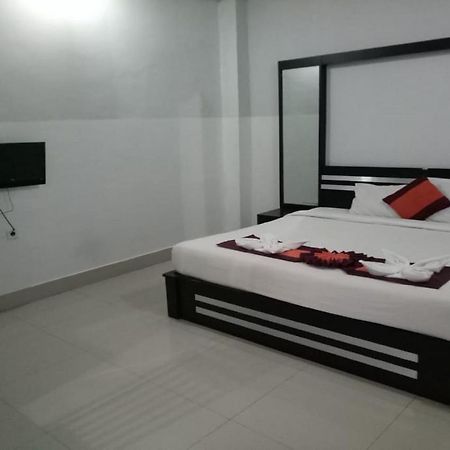 Capital O 2533 Shita Bali Hotel Джимбаран Экстерьер фото